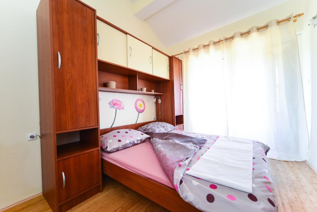 Apartments Ivan Zadar Eksteriør billede